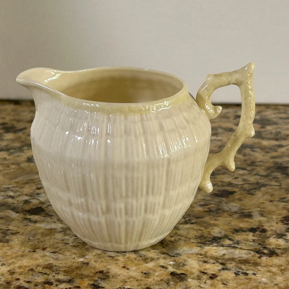 Belleek Neptune Creamer 3.25in Ivory Yellow Shell Pattern Coral Handle Vintage